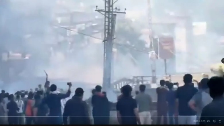 PoK में तीसरे दिन भी पाकिस्तानी सेना के खिलाफ भारी बवाल, पाक रेंजरों की फायरिंग में 8 से अधिक लोगों की मौत